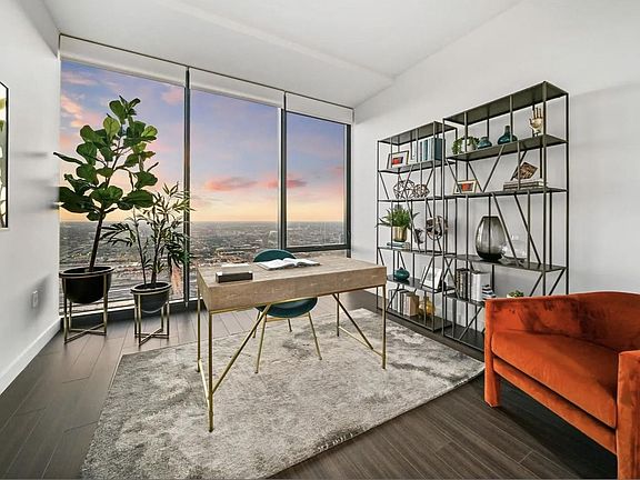 5th image of 1160 S Michigan Ave #6