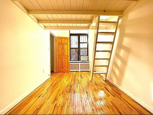 Rented by Oxford Property Group | media 5