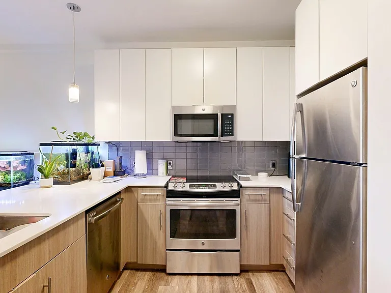 180 Telford St #321 — Photo 4
