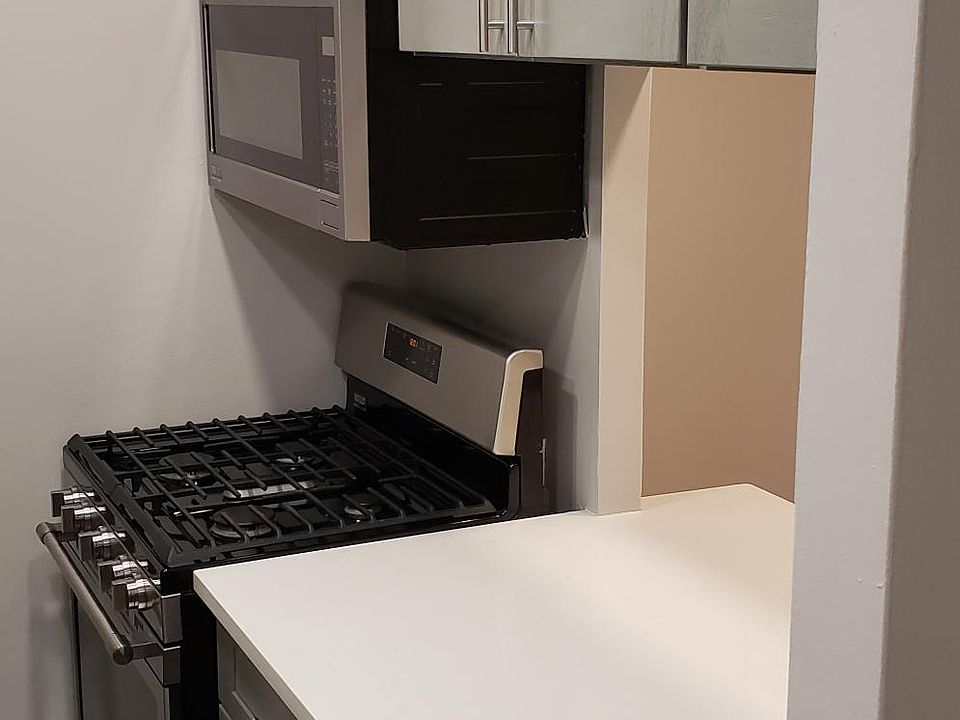 1st image of 2 Elmwood Park Dr APT 310