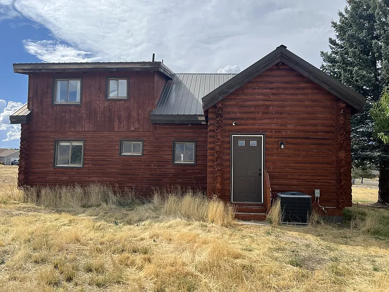 818 Abarr Plz — Photo 32