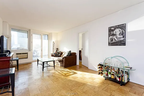 Rented by Town Residential | media 16