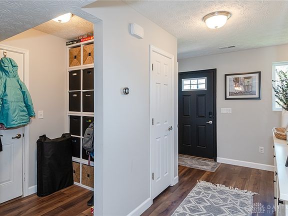 4th image of 1594 N Wood Creek Dr
