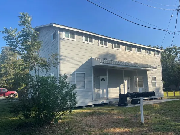 2101 Merlin St, Bay City, TX 77414