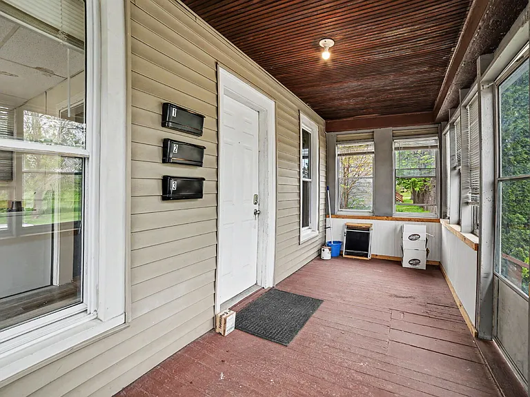 2634 N Michigan Ave #1 — Photo 5