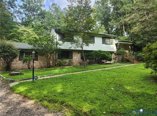 10525 Morehead Dr, Chester, VA 23831