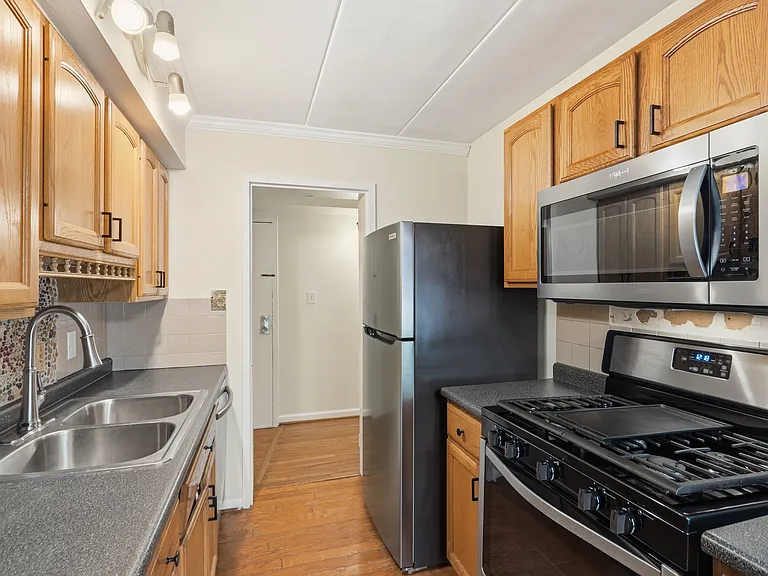 2339 Freetown Ct #33 — Photo 7