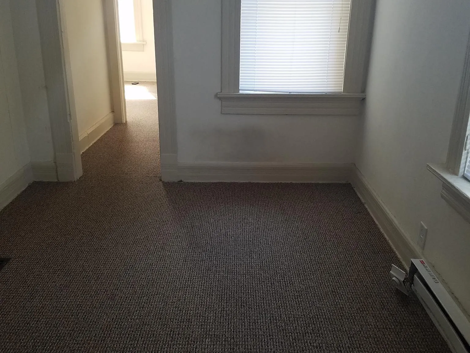1 bed, 700 sqft, $975 — Photo 4