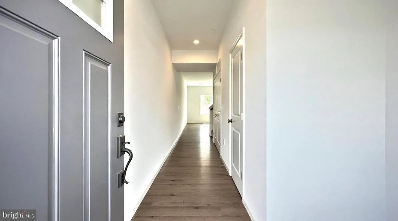 3 bed, 1772 sqft, $2,250 — Photo 4