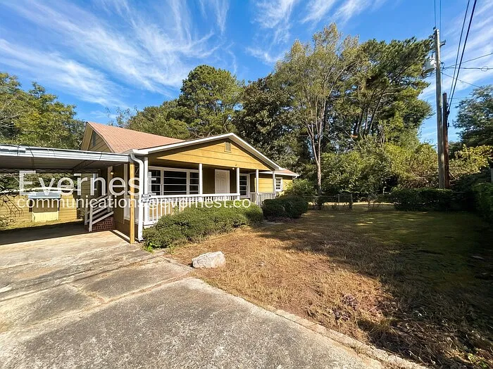 3 bed, 2.0 bath, 1236 sqft, $1,795 — Photo 2