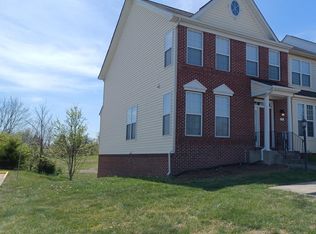 71 Spoon Sq, Front Royal, VA 22630