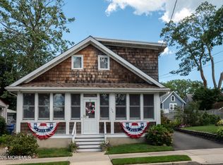 106 Oak Ave, Island Heights, NJ