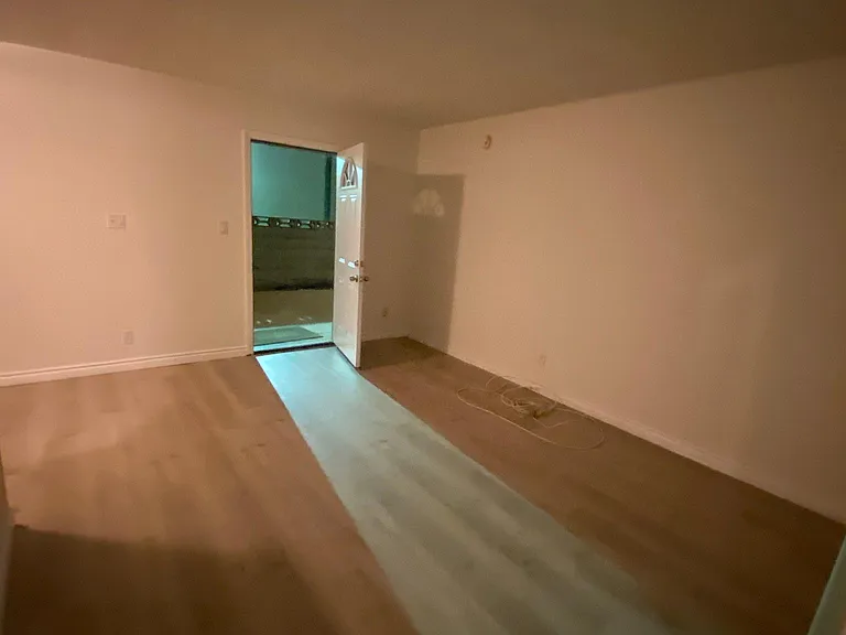 921 E Las Tunas Dr #D — Photo 17