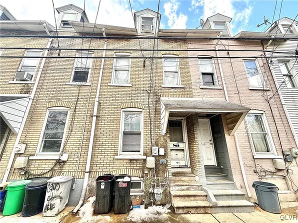 838 1/2 Elliger St, Allentown, PA 18102