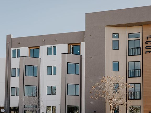 2nd image of 1800 Q St #6979ce5e7