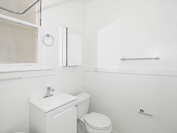2nd image of 1225 Taylor St #500