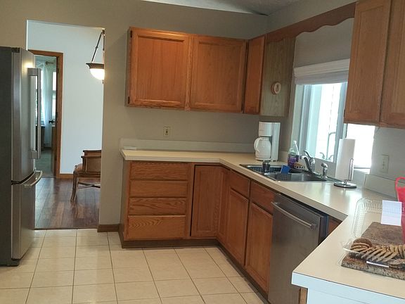 4th image of 4621 SW Flintstone Dr