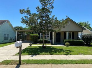 90 Maple Leaf Ln, Moundville, AL 35474