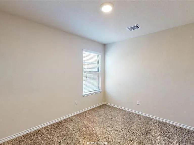 5219 Montague Loop — Photo 15