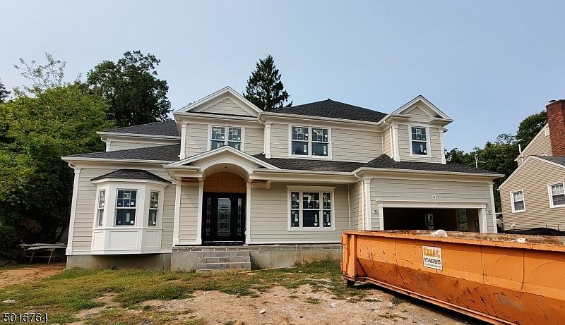 1st image of 104 Hillside Ave
