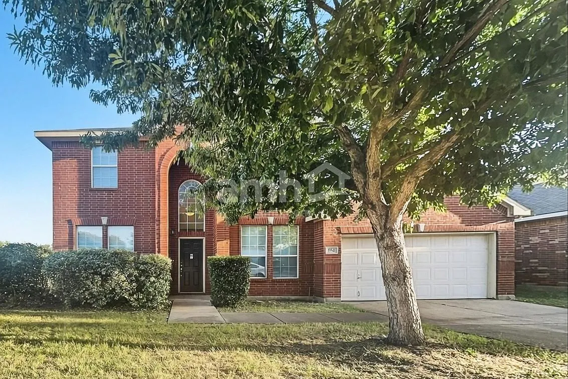 4 bed, 3.5 bath, 2667 sqft, $2,480 — Photo 1