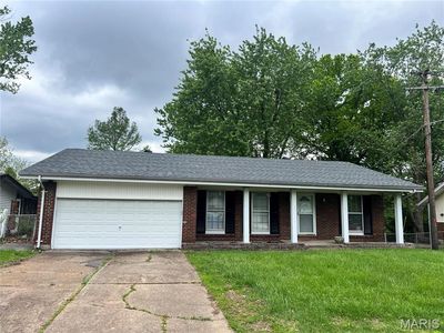 2018 Elkins Dr, Saint Louis, MO, 63136