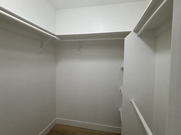 2935 N 68th St #220 — Photo 17