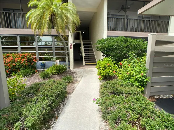 654 Bird Bay Dr E APT 106, Venice, FL 34285