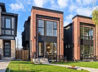 1904 S 48th Ave SW, Calgary, AB T2T2T3