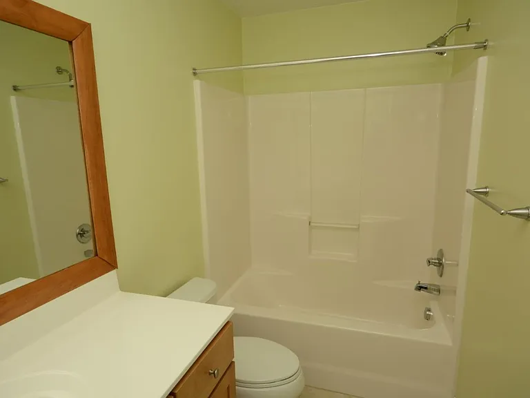 2216 E Berrie Cir — Photo 38