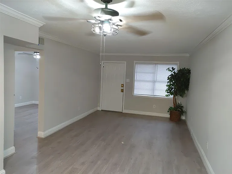6204 Culberson St #12 — Photo 5