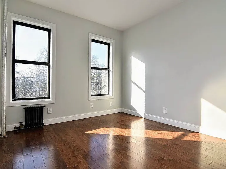 1885 Amsterdam Ave #2C — Photo 2