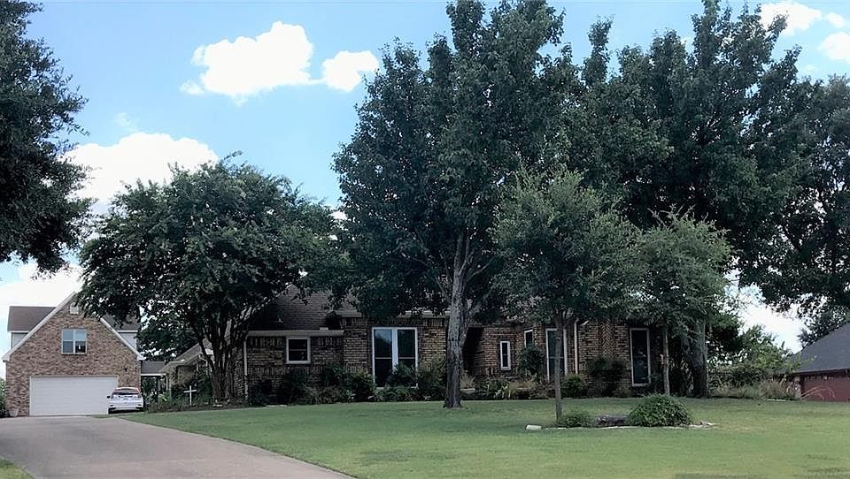 1st image of 2136 Chisholm Trl