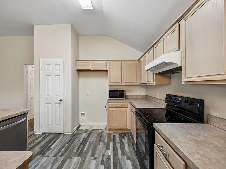 209 Meadow View Ln — Photo 7