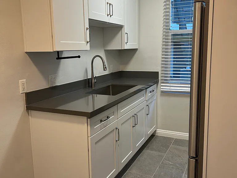 13000 Valleyheart Dr #3 — Photo 2