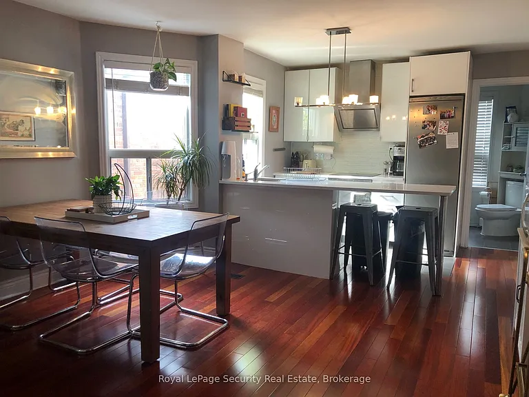 380 Crawford St #2 — Photo 5