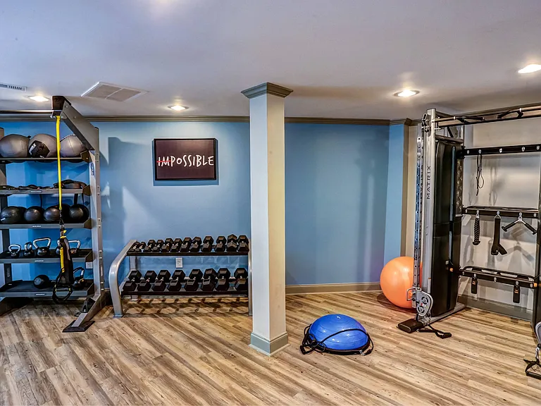 700 Riverchase Apartments — Photo 49