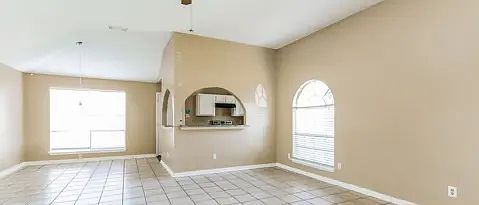 5th image of 2215 Hazyknoll Ln