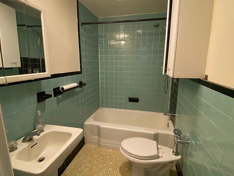 21 Beacon St #4EE — Photo 16