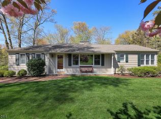 48 Western Blvd, Gillette, NJ