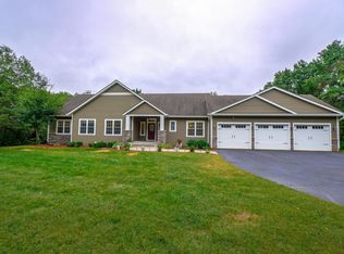 685 Edie Ln, Hudson, WI 54016