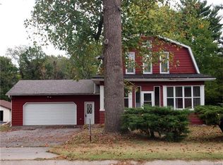 514 Saint Clair Rd, Fairview Heights, IL 62208