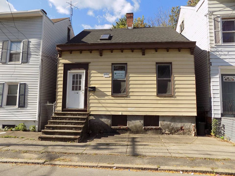 2nd image of 436 Elk St
