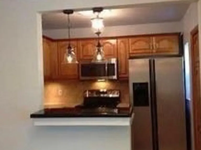 7510 SW 19th Ter — Photo 5