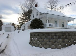 35 Upland Rd, Lisbon, ME 04250