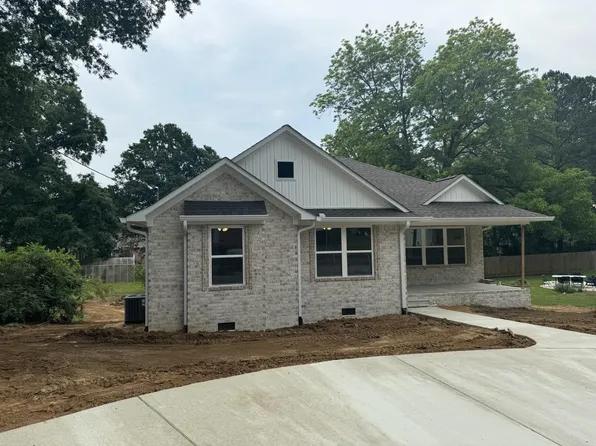 518 Crook Ave, Henderson, TN 38340