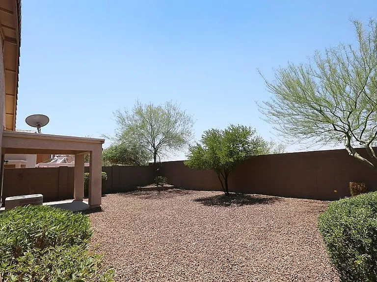 41114 N Hudson Trl — Photo 9