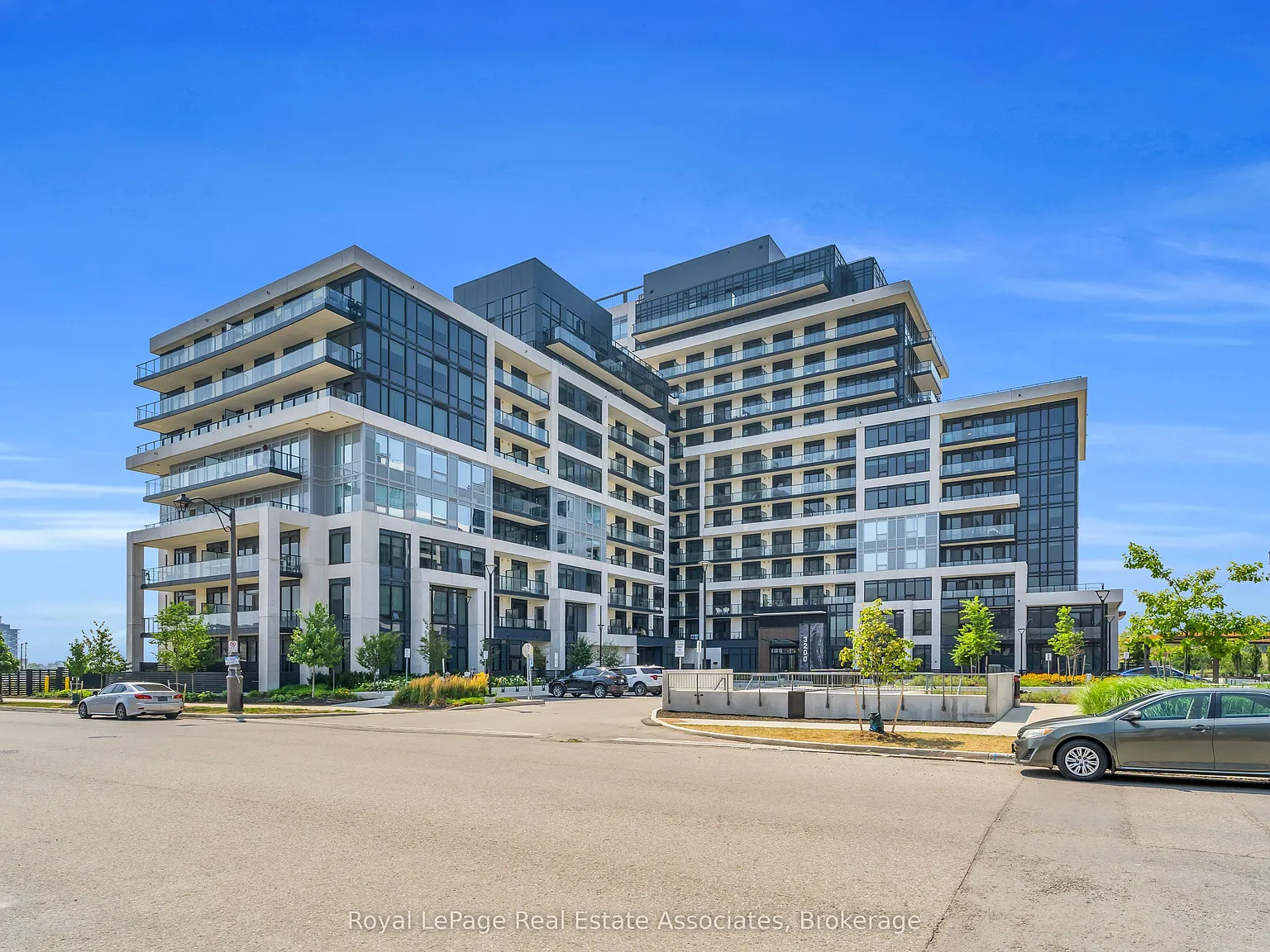 2 bed, $2,350 — Photo 1