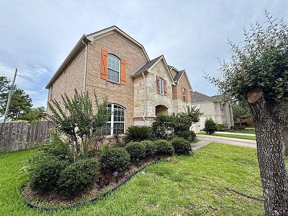 4th image of 12503 Pepper Creek Ln