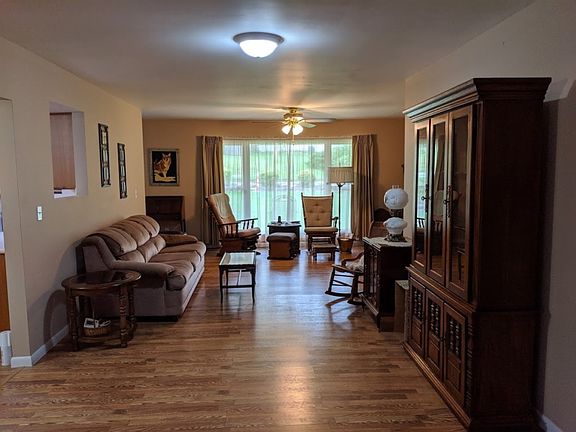 5th image of 89 Lakeshore Dr